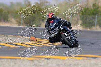 media/Oct-03-2022-Moto Forza (Mon) [[5f077a3730]]/Advanced Group/Session 3 (Turn 3)/